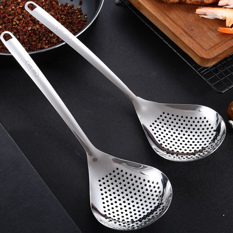 Pepper Big Strainer 304 Stainless Steel Spoon Long Handle Large Cooking Spoon Heart-Shaped Soup Ladle Perforated Ladle For Home Hot Pot Spoon