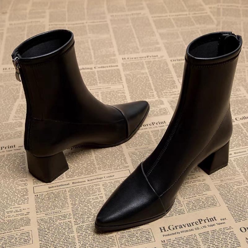 Fashion 2024 Winter New Solid Color Back Zipper Plush Thermal Versatile Comfortable Naked Boots for Women Short Boots for Women's