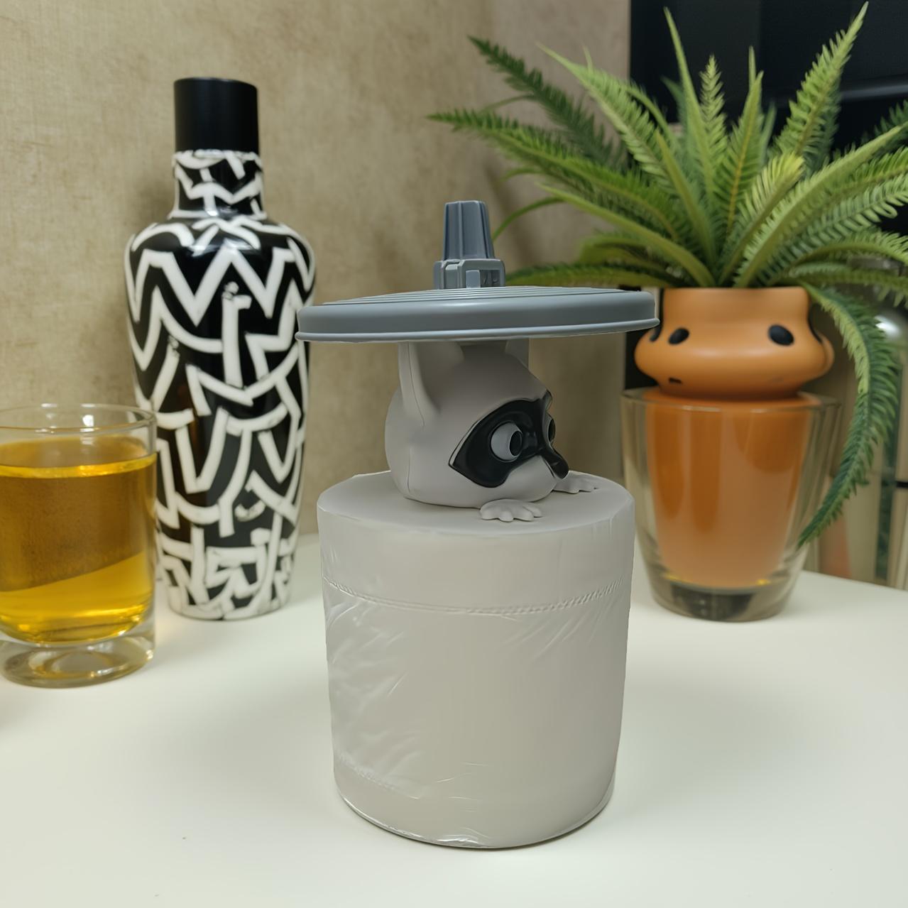 

Raccoon Tissue Holder, Toilet Paper Holder, Home Decor, a Space-saving Novelty Gift for Animal Lovers and Quirky Home Accessories белый