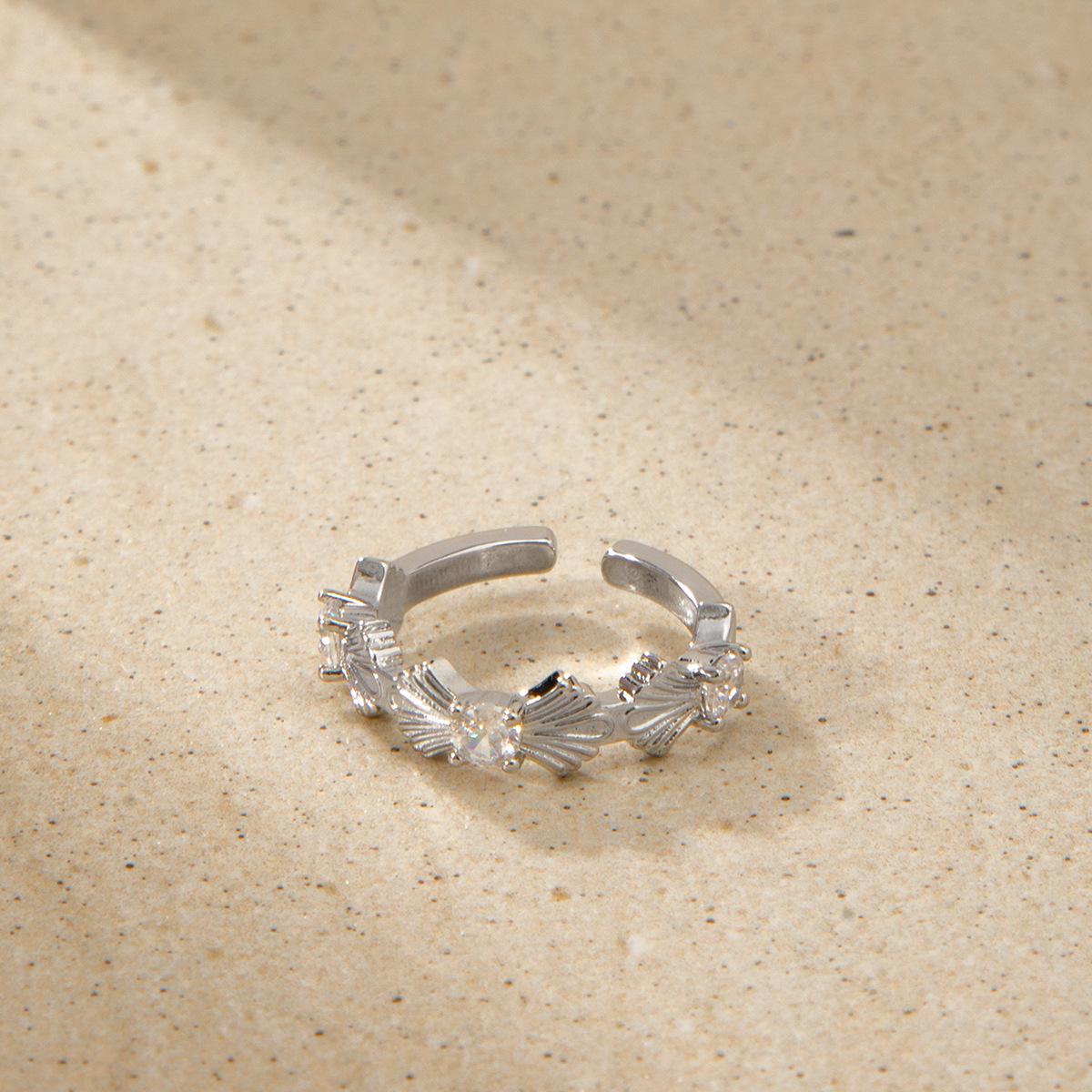 

Милое и крутое кольцо с бриллиантом, покрытое 18-каратным медным золотом, модное универсальное кольцо с цирконом в виде банта, сочетающееся с ретро-кольцом с открытой шинкой Opening adjustable