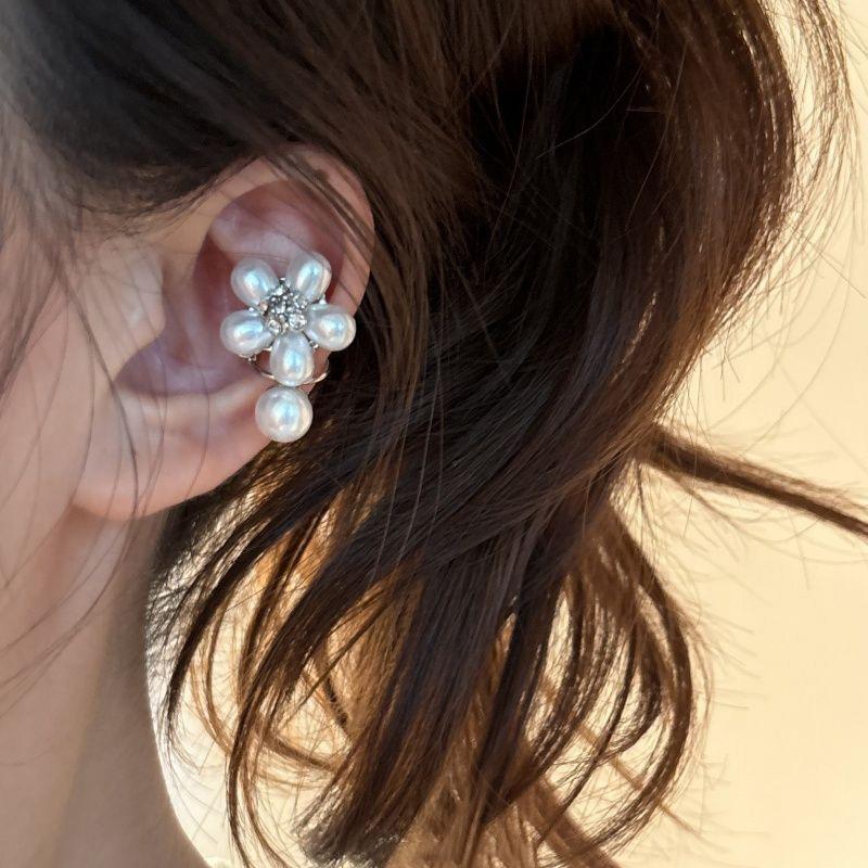 French Sweet Diamond Flower Pearl Ear Clips Women's Pierless Design Earrings Earrings
