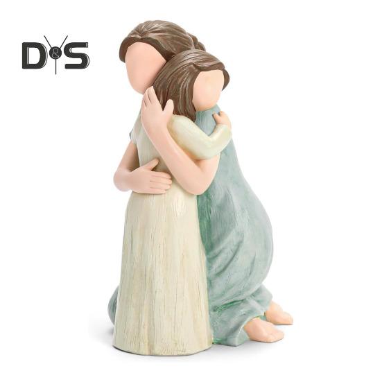 

Статуэтка матери и дочери из смолы, обнимающая статую матери и дочери, подарок на день рождения ко Дню матери для декора спальни и гостиной разноцветный