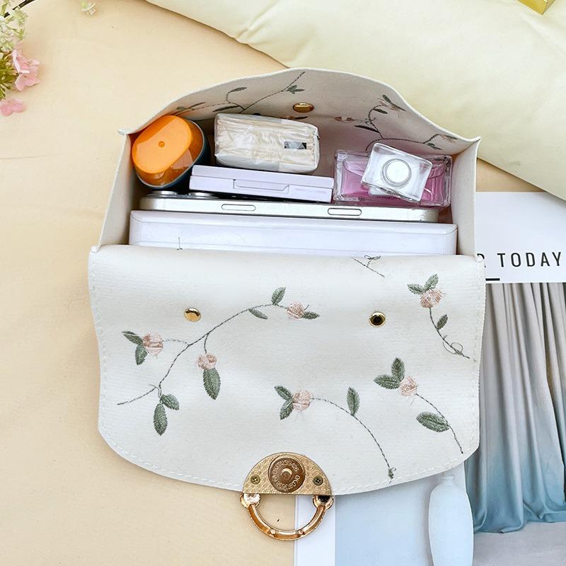 Women's Bag Summer New Fashion Shoulder Bag Messenger Bag Small Square Bag Pearl Handbag One Piece