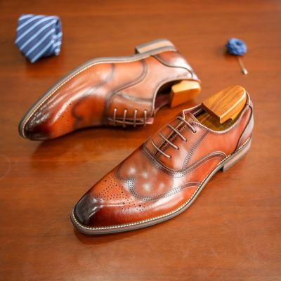 Herren Business Lederschuhe Herren Echtleder Dress Casual Herrenschuhe Brock Lederschuhe graviert Hochzeit Bräutigam