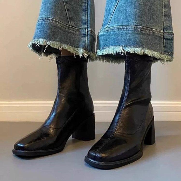 Women's 2025 Retro Slimming Leather Ankle Boots - Chunky Heel, Thick Sole, Versatile Martin Boots for Small Sizes