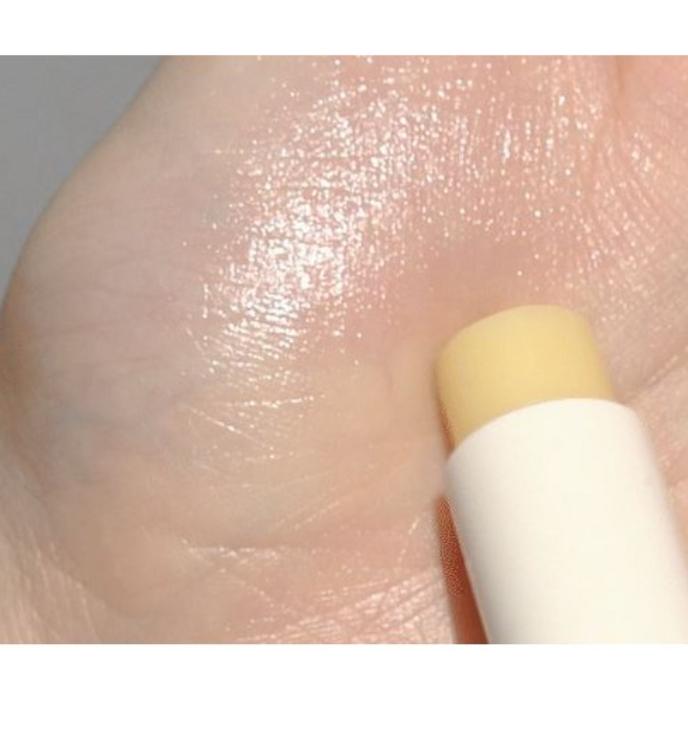 d’Alba White Truffle Nourishing Serum Lip Balm 3.6g – Vegan Moisturizing Lip Care