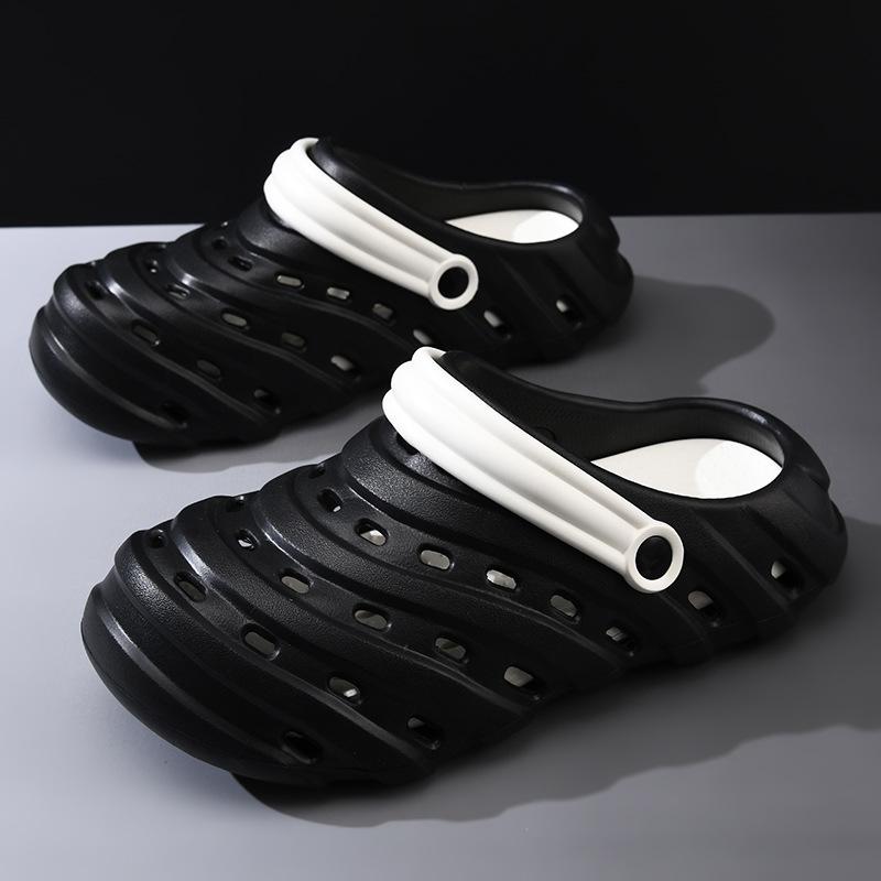 Summer Men's Hole Shoes Wear Deodorant and Non-slip Bag Head Slippers Soft-soled Beach Slippers