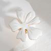 Elegant Big White Flower Adjustable Ring for Women Vintage Petals Open Chunky Exaggerated Finger Ring Bridal Wedding Jewelry