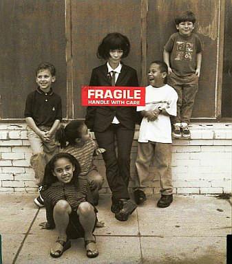 

CD MAKOTO KAWAMOTO - Fragile AICT1220 SMEJ Associated 2000 Япония Поп Б/у