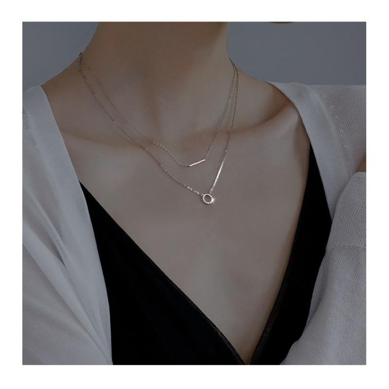 Women Fashion Light Luxury Double Layered Hollow Circle Geometric Pendant Clavicle Necklace