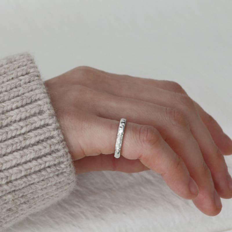 SUIOVE Texture Ring