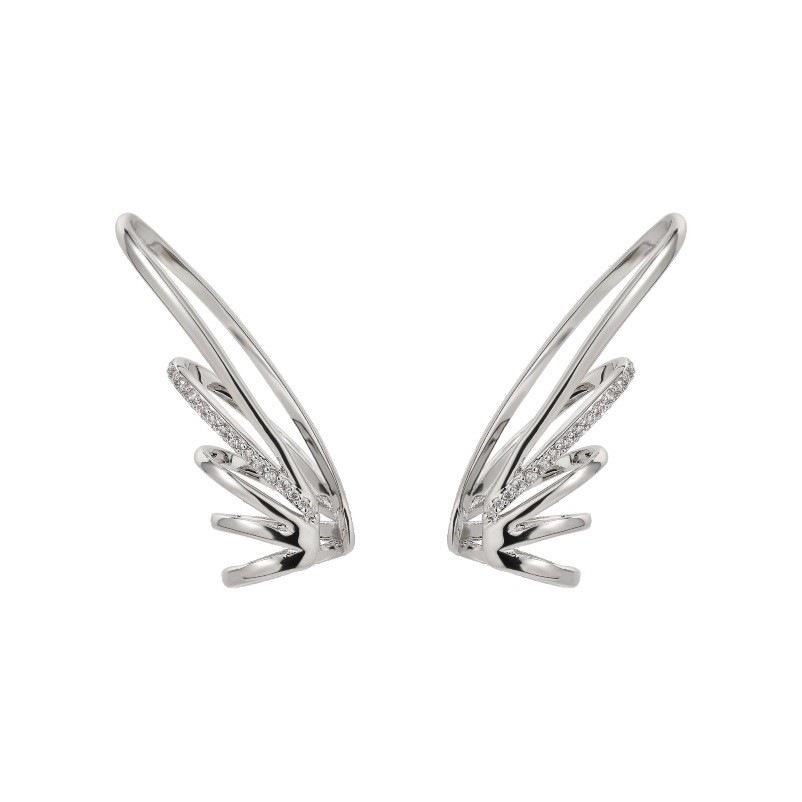 Butterfly Wing Ear Cuff: Stylish & Versatile for Women