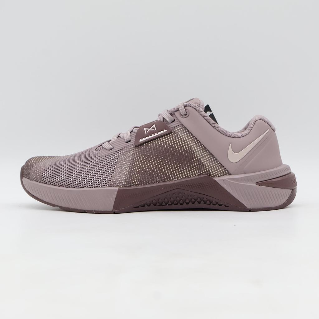 HQ2620-200 Nike Metcon 10 Light Violet Ore Tattoo Silt Red (Women's)