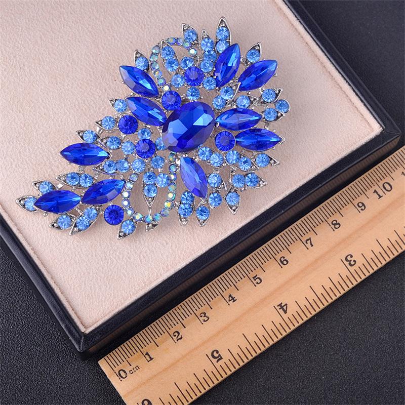 SKEDS Women Girls Luxury Rhinestone Large Size Pin Exquisite Fully Crystals Creative Women's Badges Banquet Brooch Jewelry