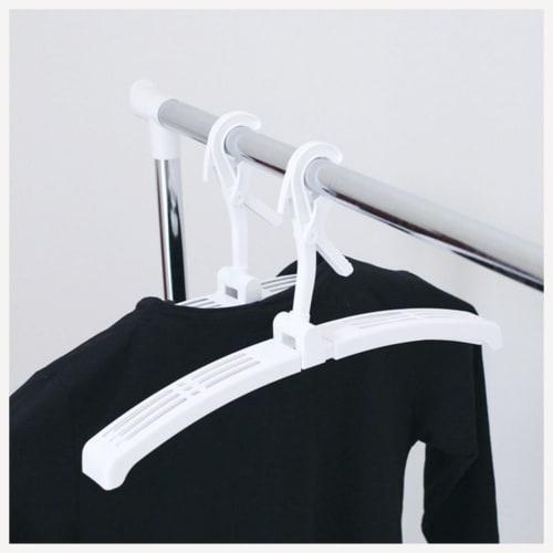 Kokubo Industries Extendable Trainer Slide Hanger (White / Set of 4) Sliding Clothes Hanger Prevents Clothes from Sagging (Easy Drying / No Flying Awa