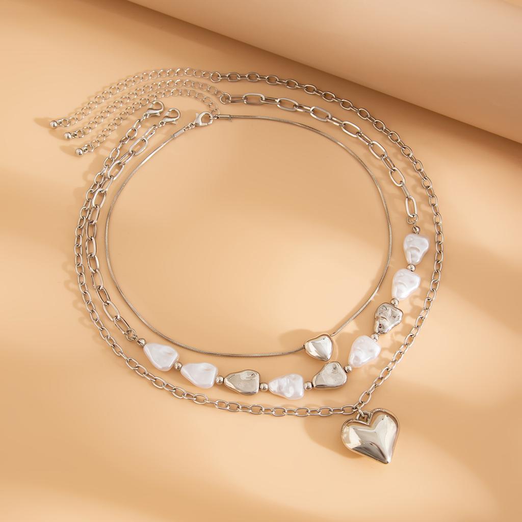Fashion ins Metal Love Pendant Necklace Design Sense Irregular Imitation Pearl Stacked Necklace Women's 2025 New