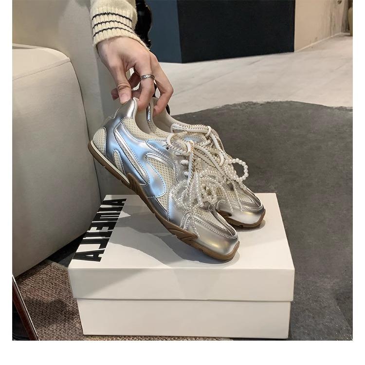 2025 spring new platform sports shoes comfortable soft sole breathable dad shoes pearl lace-up silver casual women's shoes