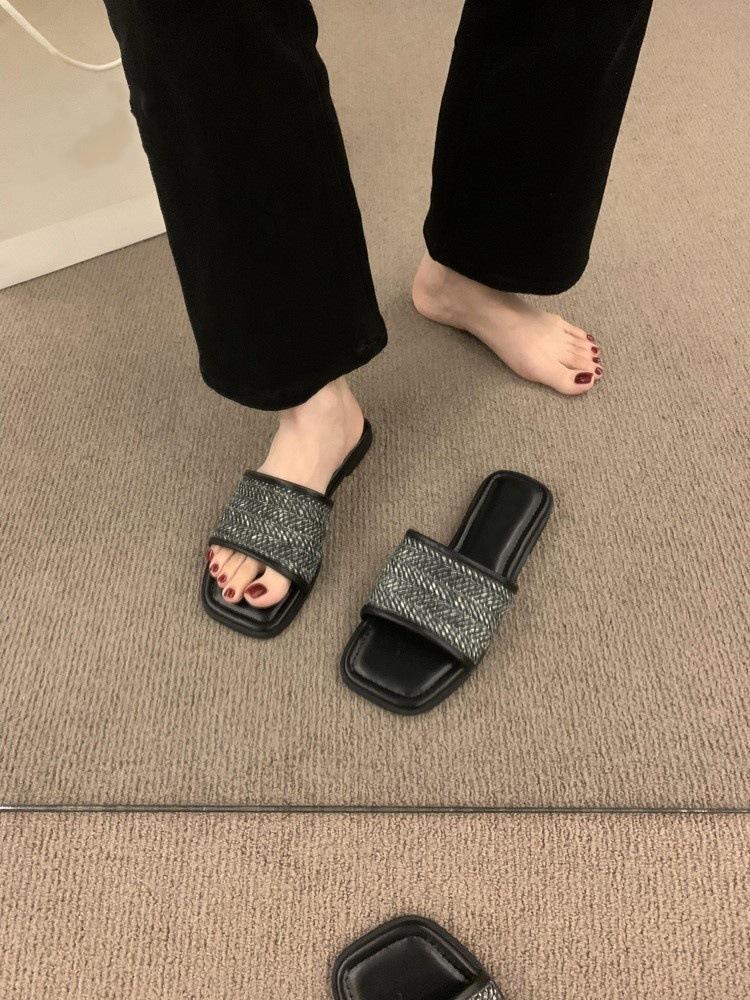 French Retro Flat-bottomed Woven One-word Slippers Women's Summer Outer Wear Holiday Wind Non-slip Simple Sandals Seaside Beach Shoes