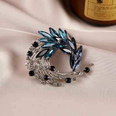 High-end Brooches, Elegant and Light Luxury Suit Sweaters, Pins and Accessories, and Niche Corsages