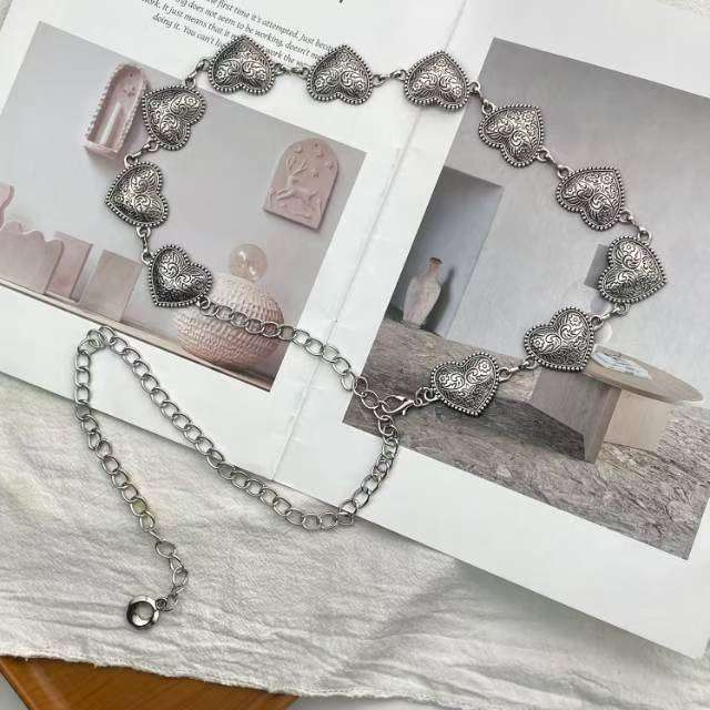 

Retro Ethnic Ancient Silver Relief Heart-shaped Waist Chain for Women Fashion Charm Clothes Decoration Versatile Belt Jewelry