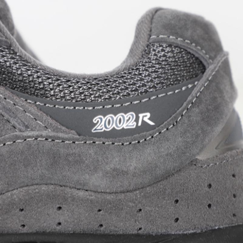 New Balance 2002r Castle Rock Black