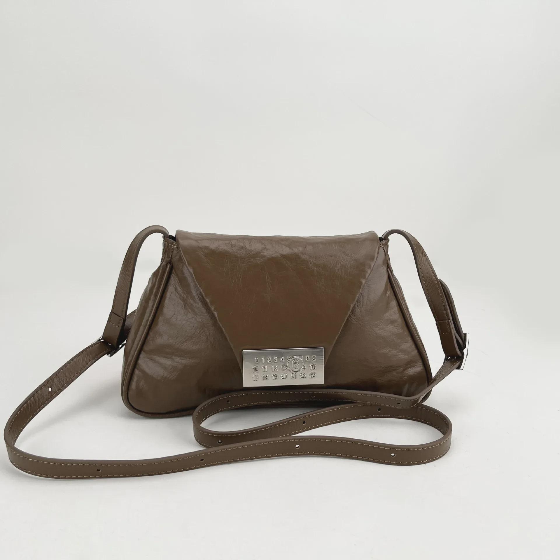 

MM6 Margiela Повседневная квадратная сумка через плечо 2025 для женщин 25x15x5.5 cm
