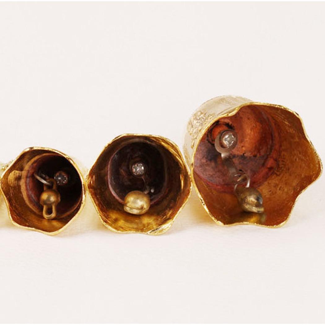 

2.8cm 4cm 3cm Vintage Metal Wind Chime Bell GuanYin Statue Pattern Hanging Style Decor Window Garden Decoration 2.8CM