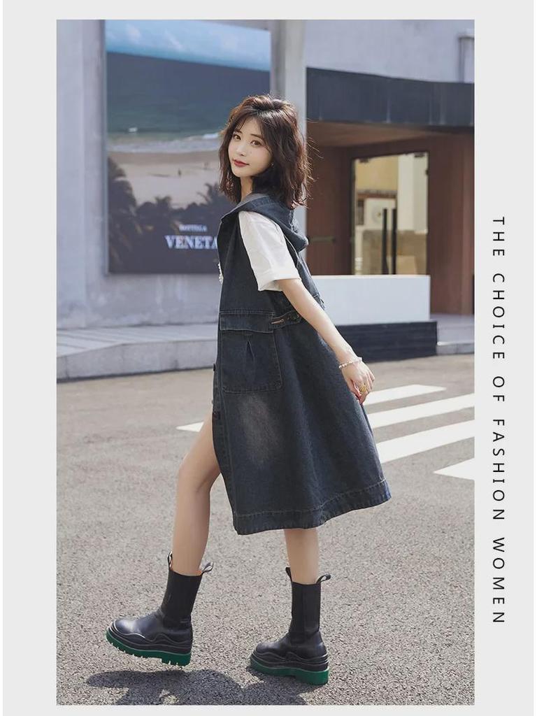 Women's Retro Sleeveless Hooded Denim Jacket with Large Pockets - Summer 2025 Collection