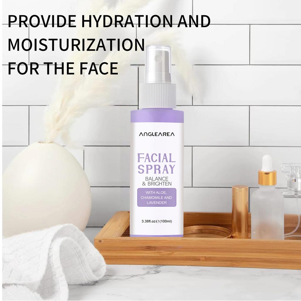 Levandulová hydratační mlha 100ml Hydratační mlha Vodní tonikum Hydratační mlha Kontrola mastnoty Ochrana Vyživuje Hydratuje Hladká a Jemná