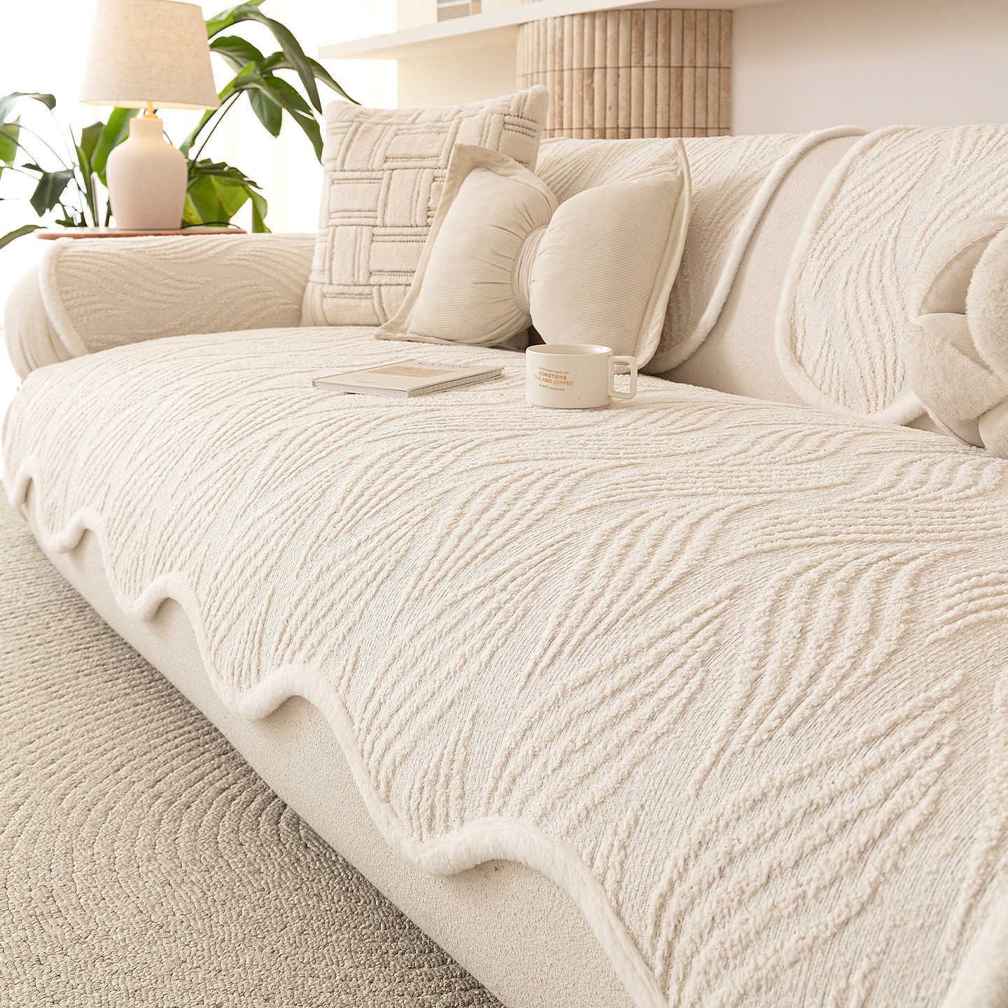 

Half Flannel Sofa Cushion with Thickened Winter Design Comfortable Skin Friendly Non Slip Irregular Shaped Cushion Cover Fabric 70X70cm білий