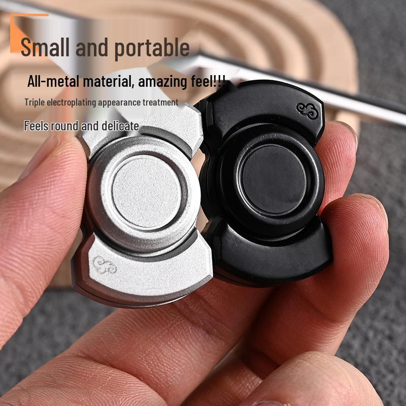 Fingertip Spinner: Portable Zinc Alloy 3-in-1 Multifunctional Stress Reliever
