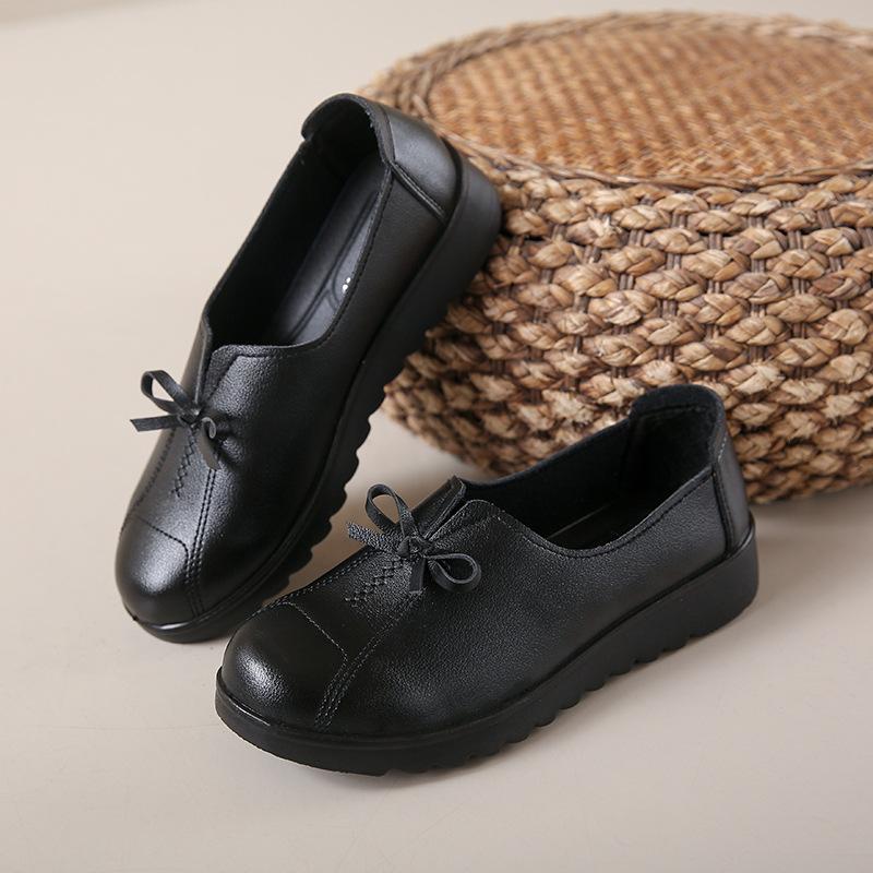 Mom shoes spring and summer new leather shoes soft sole soft surface non-slip middle-aged and elderly women's single shoes comfortable work e
