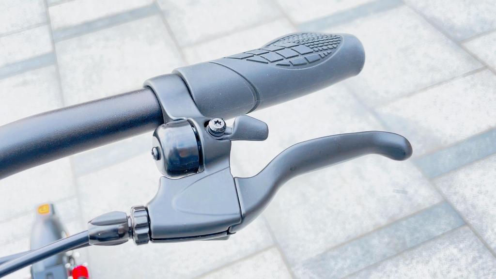 DriveTron DT08 Electric Scooter: 48V 13Ah Battery, 40 Km/h, 60 Km Range, 1100W Motor, Foldable Design