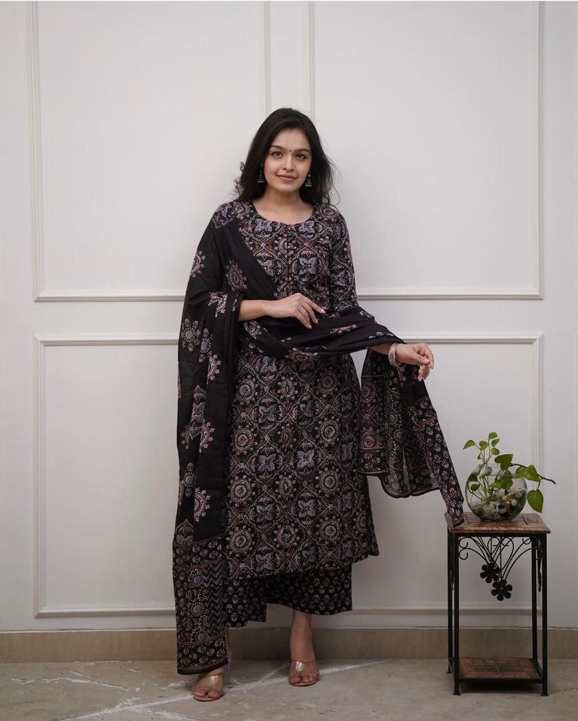 Pakistani Designer Kurta Pant Dupatta Set Indian Bollywood Top Tunic Kurti Salwar Suit Dress