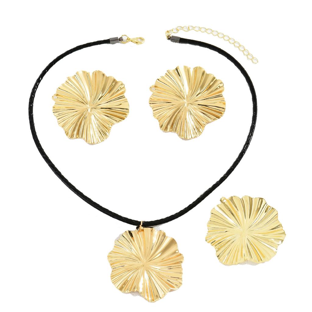 Set colier cu cercei vintage pentru femei, inel cu model plisat, lanț lung versatil pentru claviculă.