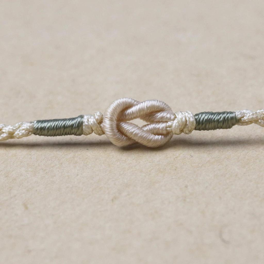 Elegant Hand-Woven Jadeite Pendant with Gold Amber Peace Buckle - Adjustable Women's Lanyard