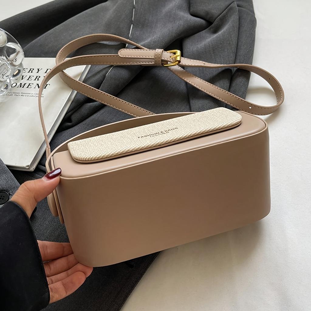 Ladies Retro Mini Handbag Adjustable Shoulder Strap,Portable Bag, Suitable for Both Casual and Formal Wear, Fashionable Travel Accessories