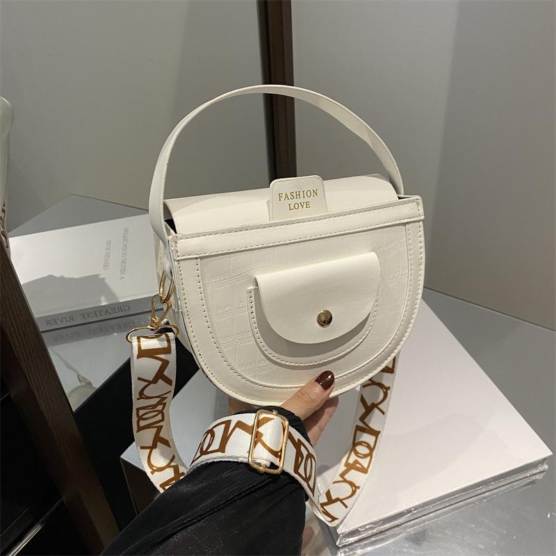 Retro Fashion Simple Temperature Commuter Shoulder Bag Women's Summer Textured Underarm Bag Korean Style Saddle Bag Trendy