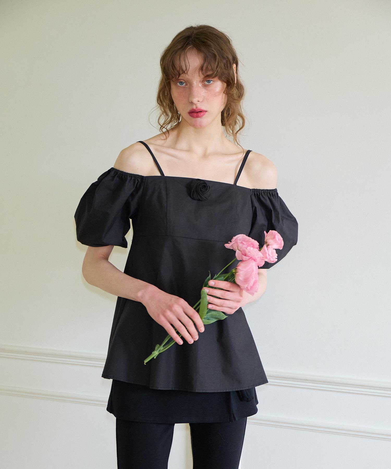 Salon De Yon Two-Way Off Shoulder Corsage Blouse_ Black M