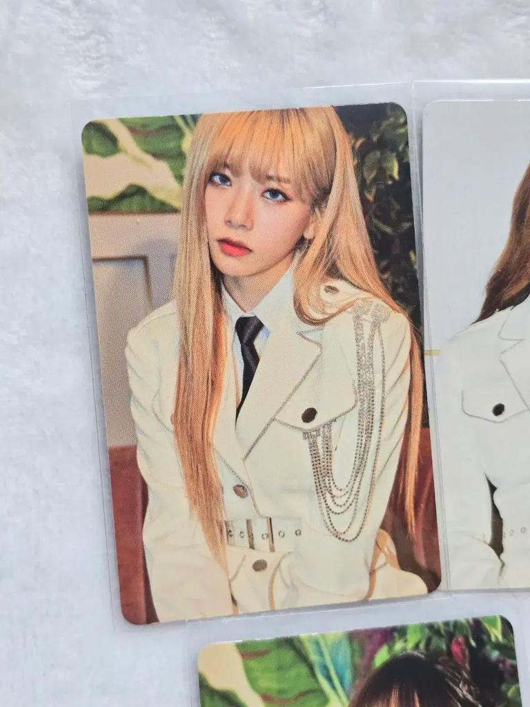 DREAMCATCHER 1st Term Membership Gift: Pika Proof Photo Used