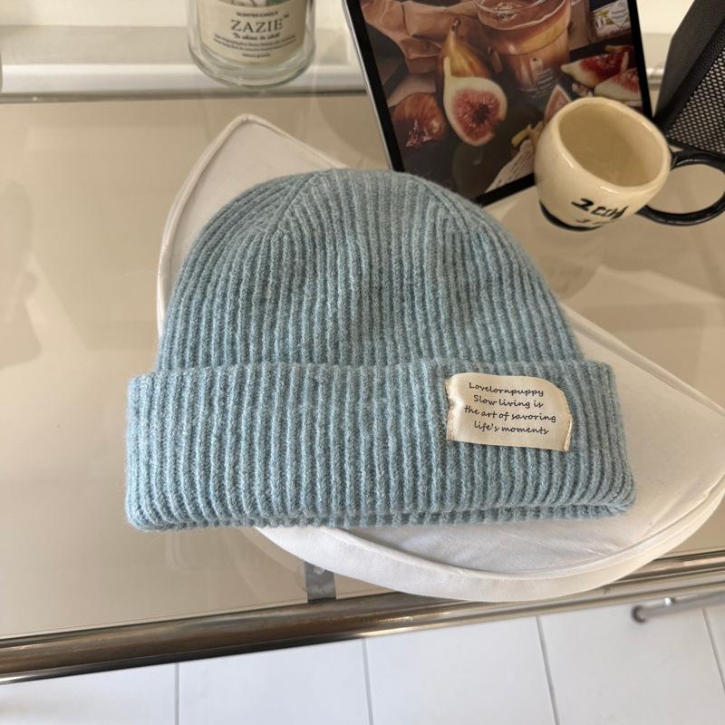 Winter atmosphere Versatile fashion ins Internet celebrity female knitted hat student simple temperament big head circumference cold hat trendy man