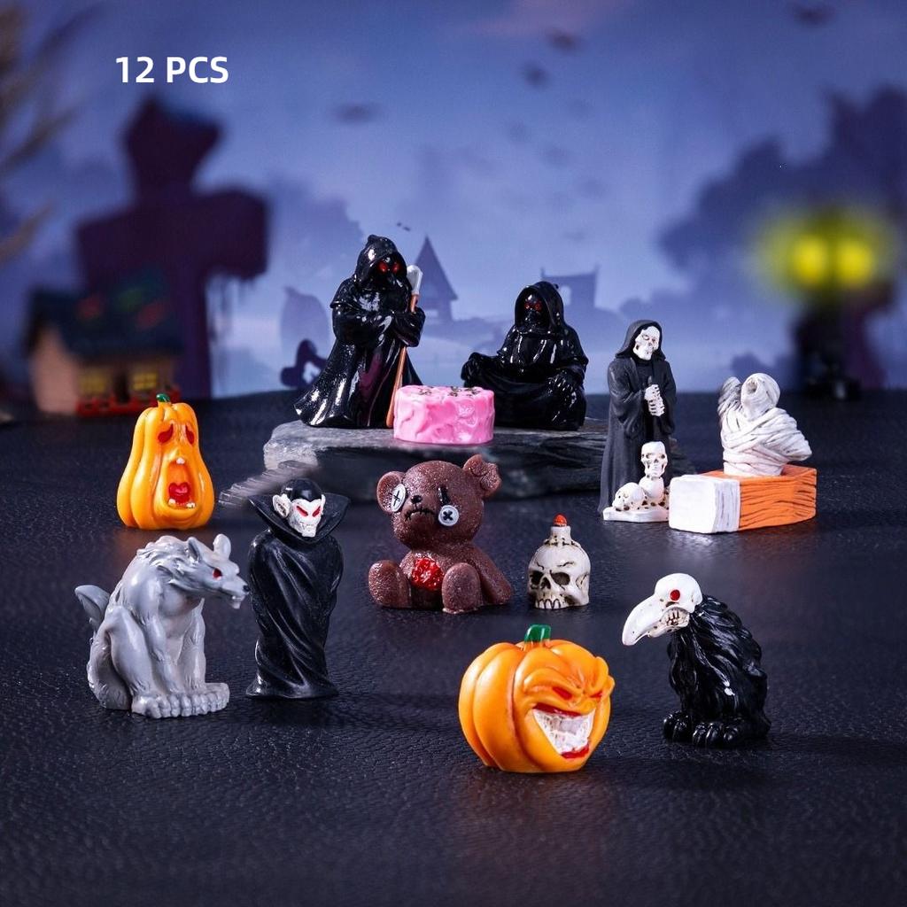 Micro World DIY Mini Halloween Figurine Set