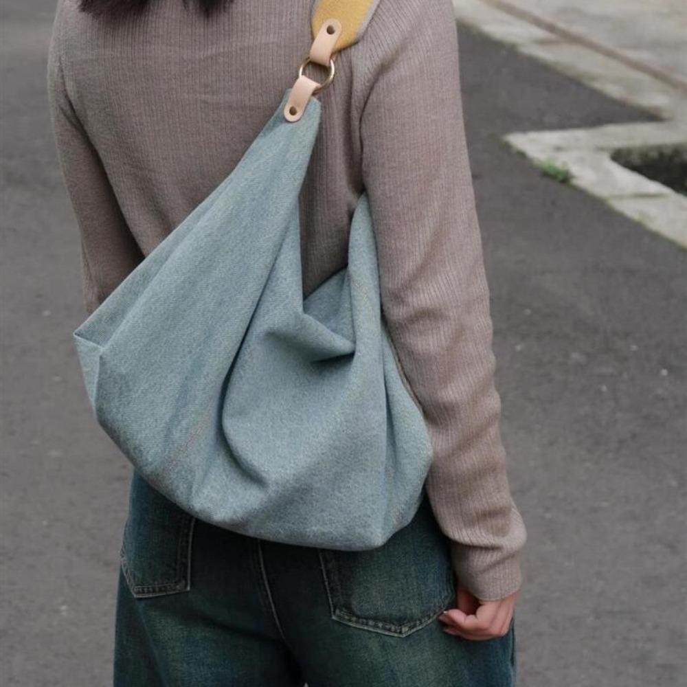 2024 new summer high-end texture niche large-capacity versatile commuter shoulder messenger bag denim tote bag women