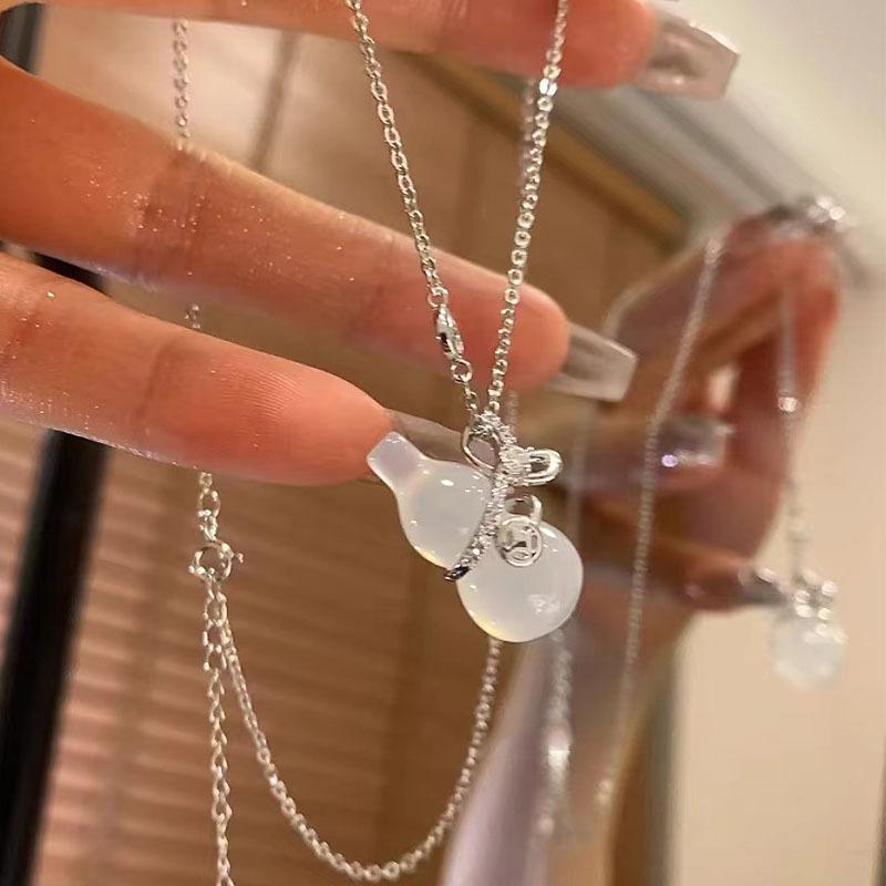 

Chalcedony Gourd Zircon Pendant Necklace - Women s Luxury New Chinese Style золотой