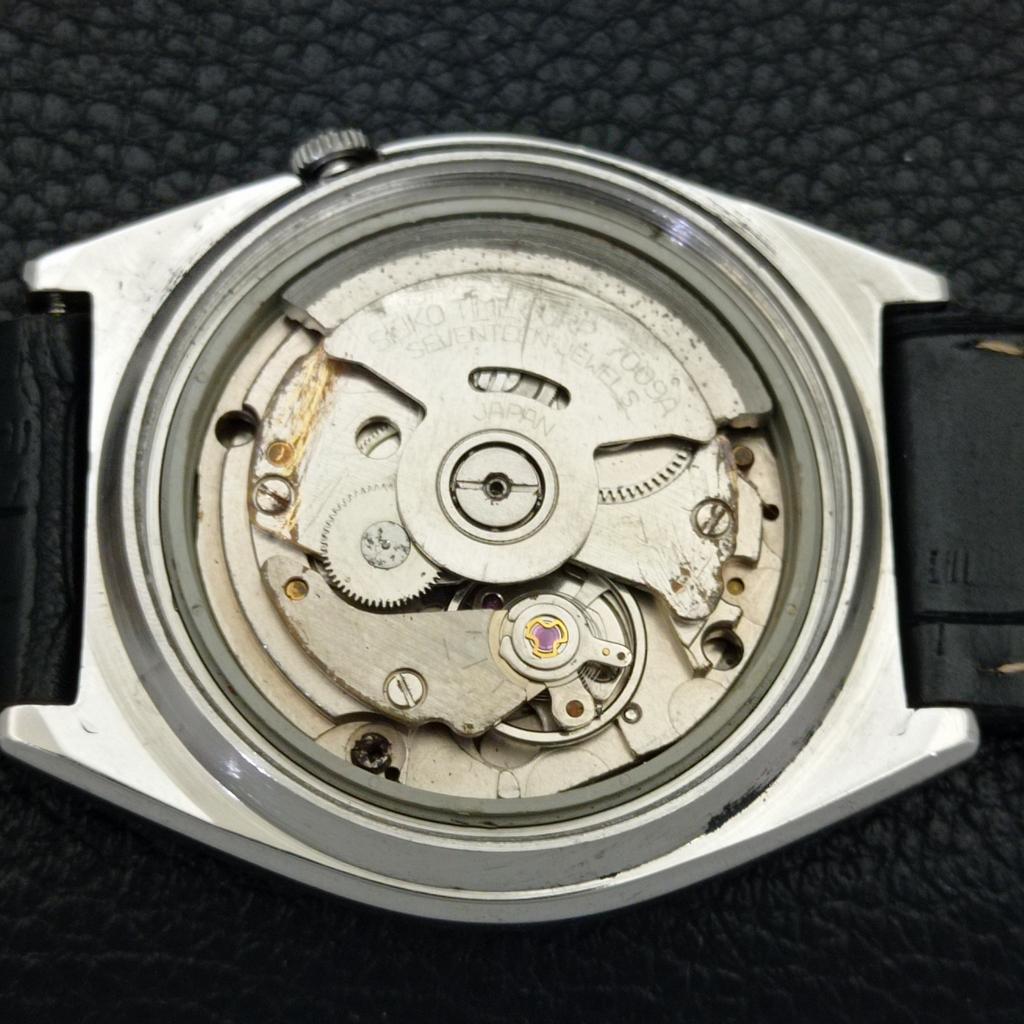 Seiko 5 AUTOMATIC VINTAGE 7009A JAPAN MENS GREEN COLOR DIAL WATCH A701222-5 R206a-a701222