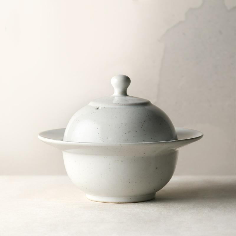 

Ceramic Bowls Straw Hat Plate Dinner Plates Stew Pot with Lid Soup Plate Dessert Bowl Stew Soup Cup Dish Fruit Bowl Noodle Bowls білий