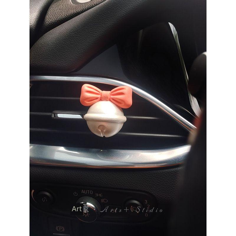 Maltese Dog Car Perfume Aromatherapy Car Air Conditioner Vent Decoration Dog Diffuser Stone Fragrance with a High-End Feel