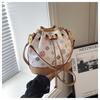 High-end nisjeveske dame ny gammel blomsterbøtte liten veske allsidig skulder messenger-veske