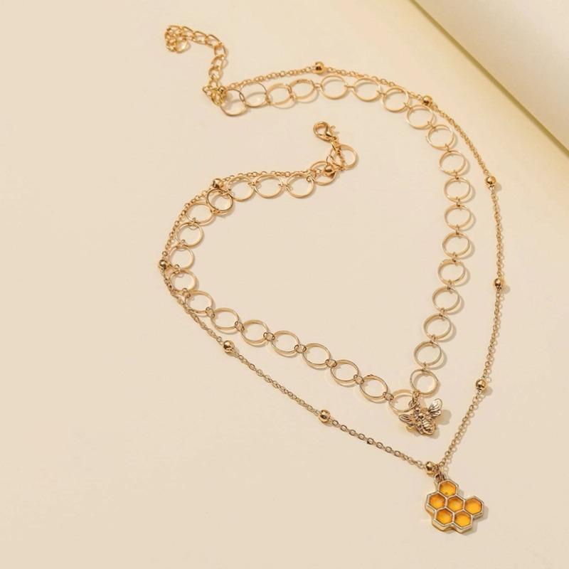 Fashion, Round Chain Mesh Three-dimensional Bee Pendant, Collarbone Neck Chain, Fashion Honeycomb Double-layer Stacked Necklace.