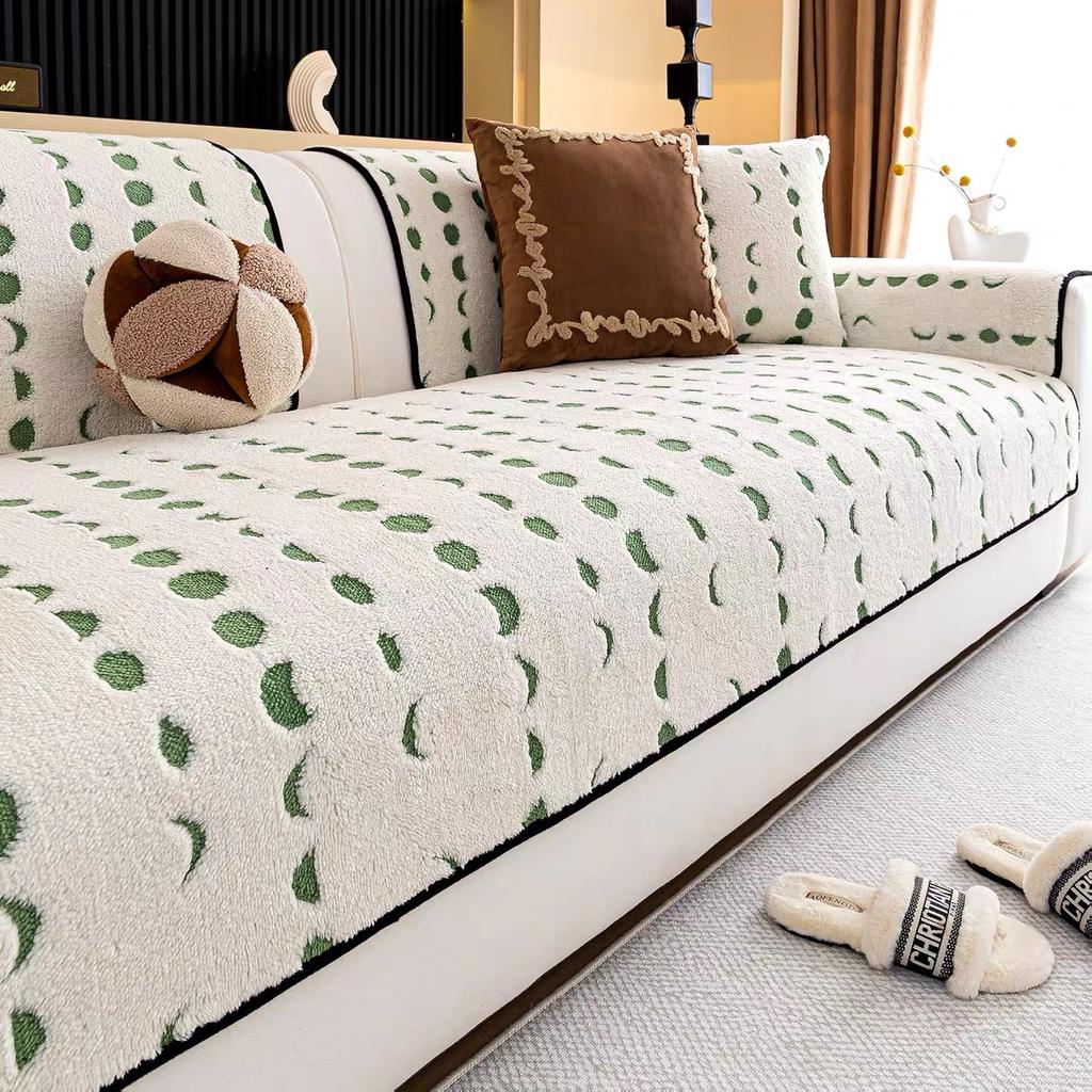 Cream Style Plush Sofa Cover Fabric with High-end Feel Fixed Anti Slip Sofa Anti Cat Scratch Seat Cushion Autumn and Winter